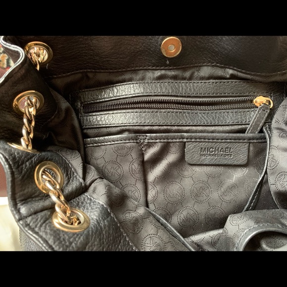 Black leather Michael Kors bag - Picture 7 of 10